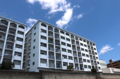 海と空に囲まれた眺めのいい部屋。